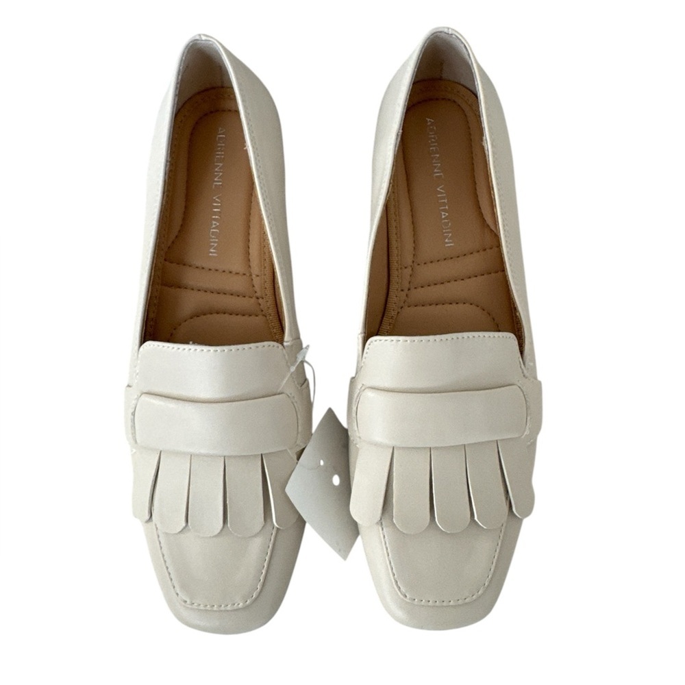 New with tags - Adrienne Vittadini Compass Loafer in Ivory. Size: 5.5